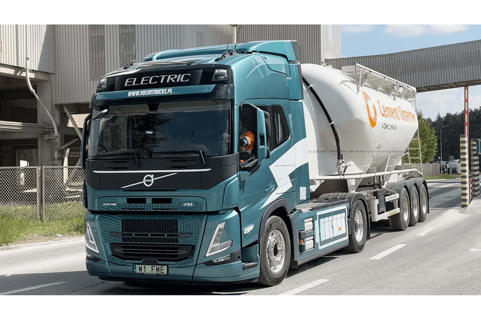 elektryczne-volvo-01